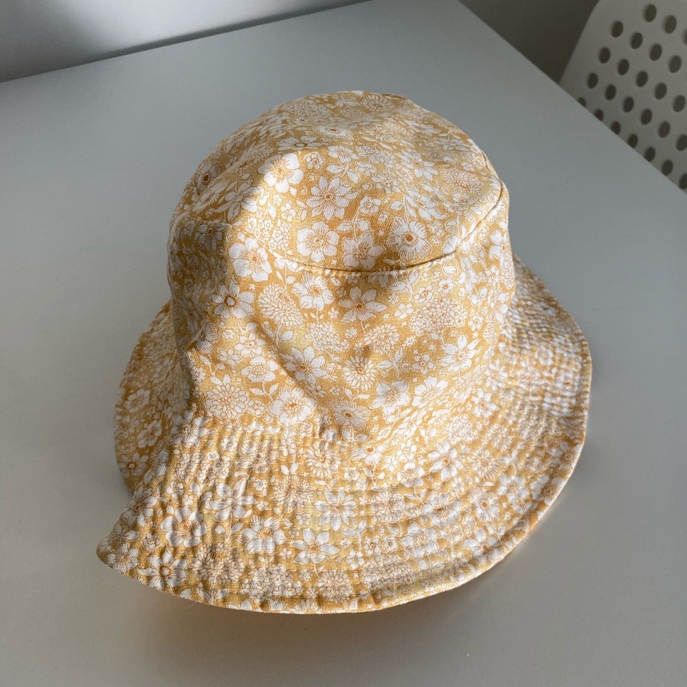Yellow aqua hat